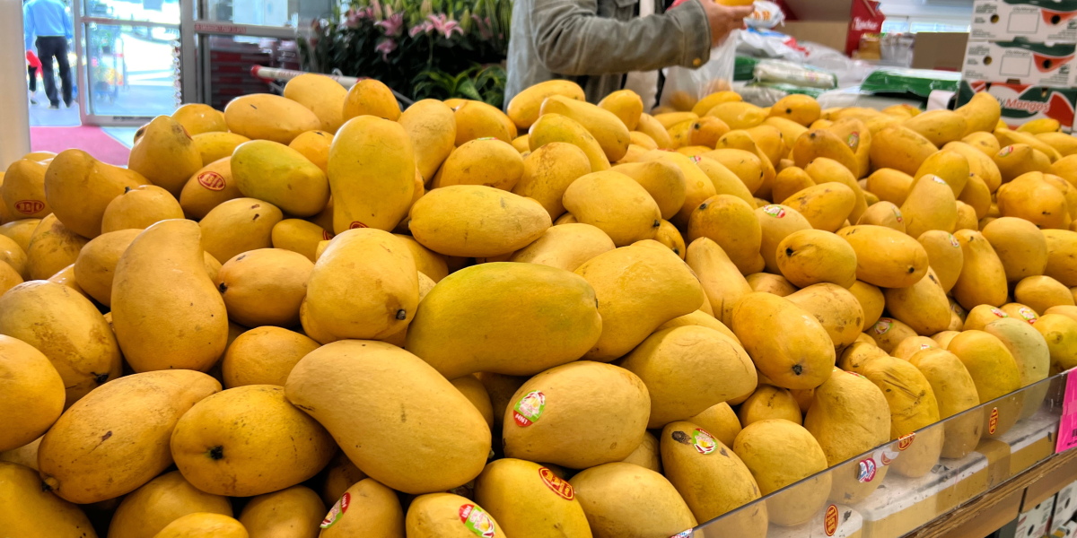 Henlong's Fresh Ataulfo Mangoes